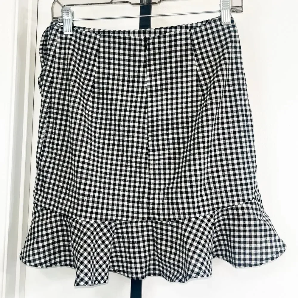 Justalwart Ruffled Mini Skirt Preppy Academia- Black White Gingham Plaid, Size M